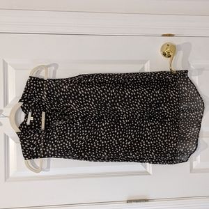Sleeveless blouse